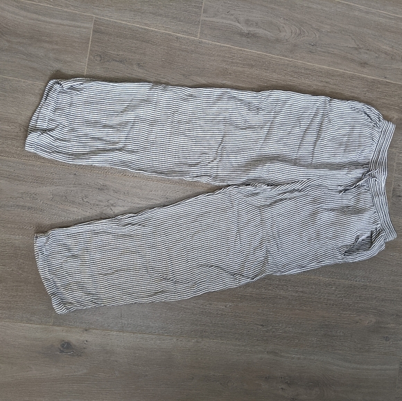 H&M Linen Bend Wide Leg Striped Pants - Picture 3 of 6